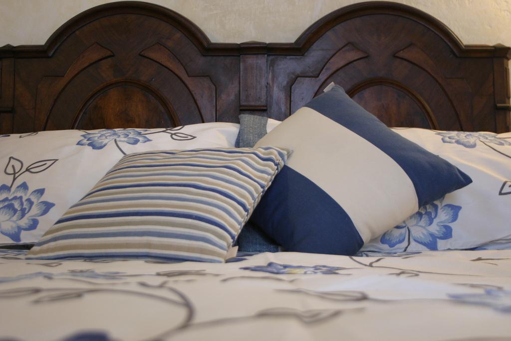 Casa Nobile Bed and Breakfast Tovo San Giacomo Rum bild